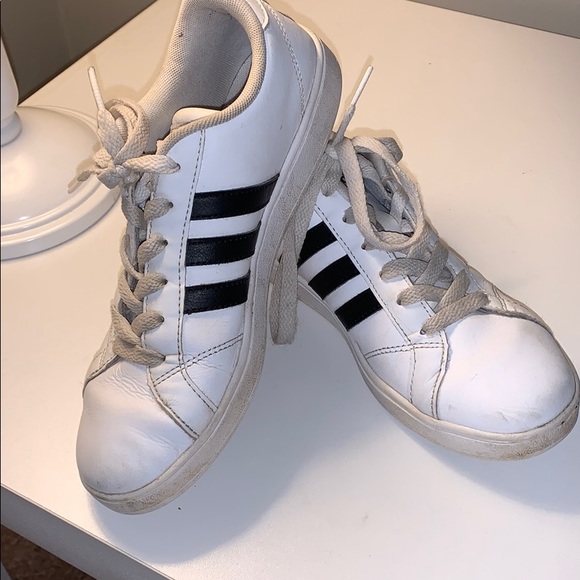 Adidas sneakers - Picture 2 of 5